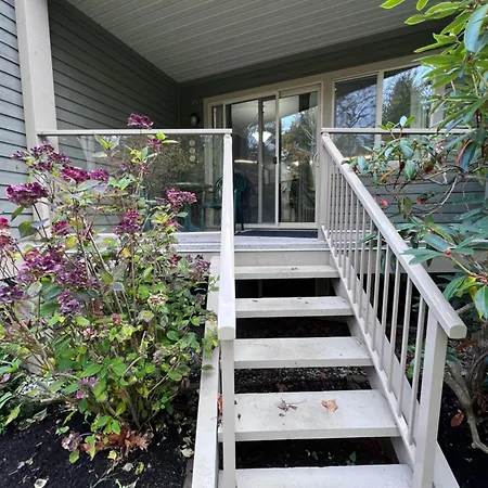 Shorewater Resort Qualicum Beach Exterior photo